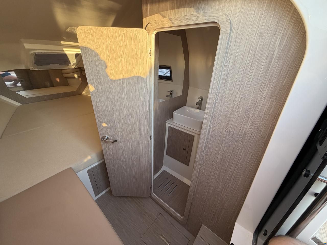 Nuova Jolly Prince 33 Sport Cabin