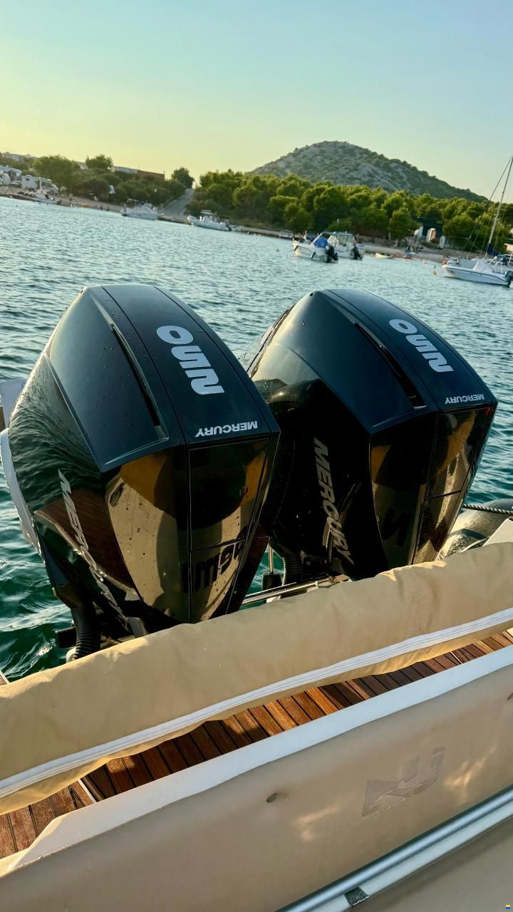 Nuova Jolly Prince 33 Sport Cabin