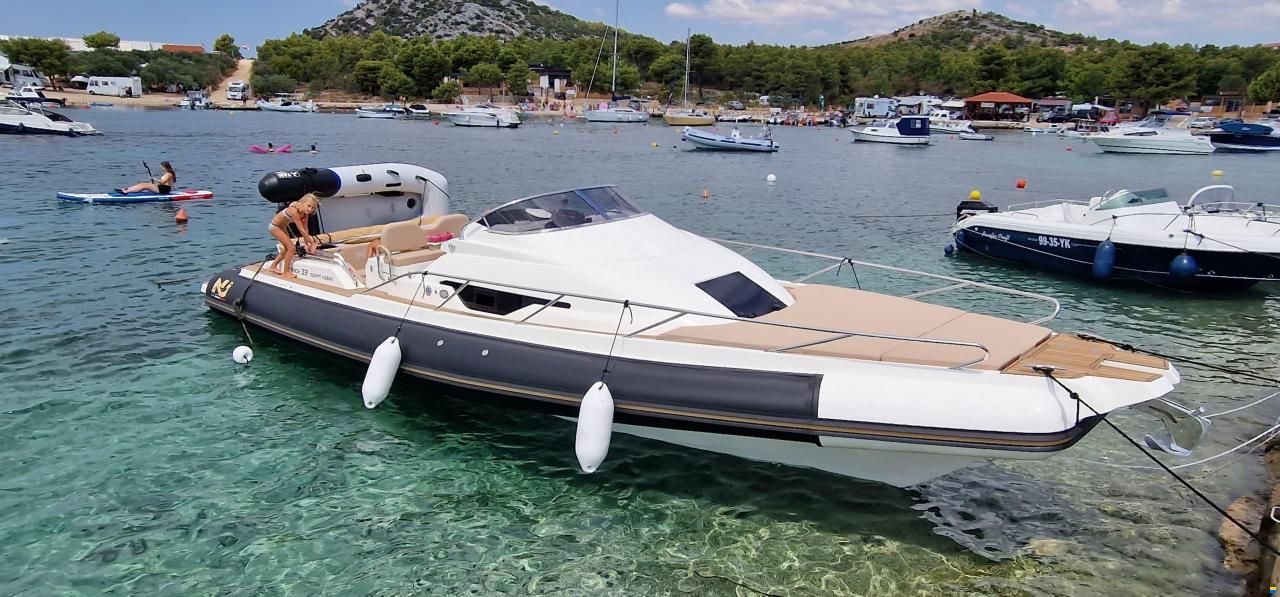 Nuova Jolly Prince 33 Sport Cabin