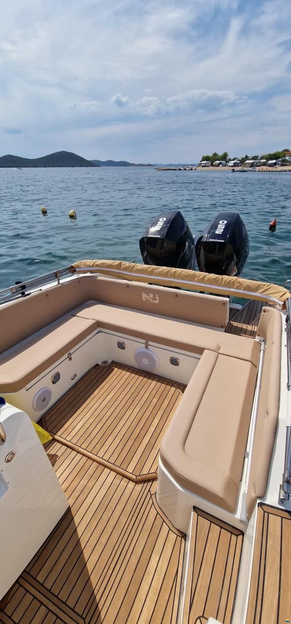 Nuova Jolly Prince 33 Sport Cabin