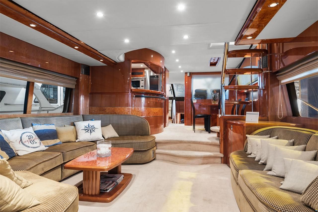Princess 23M