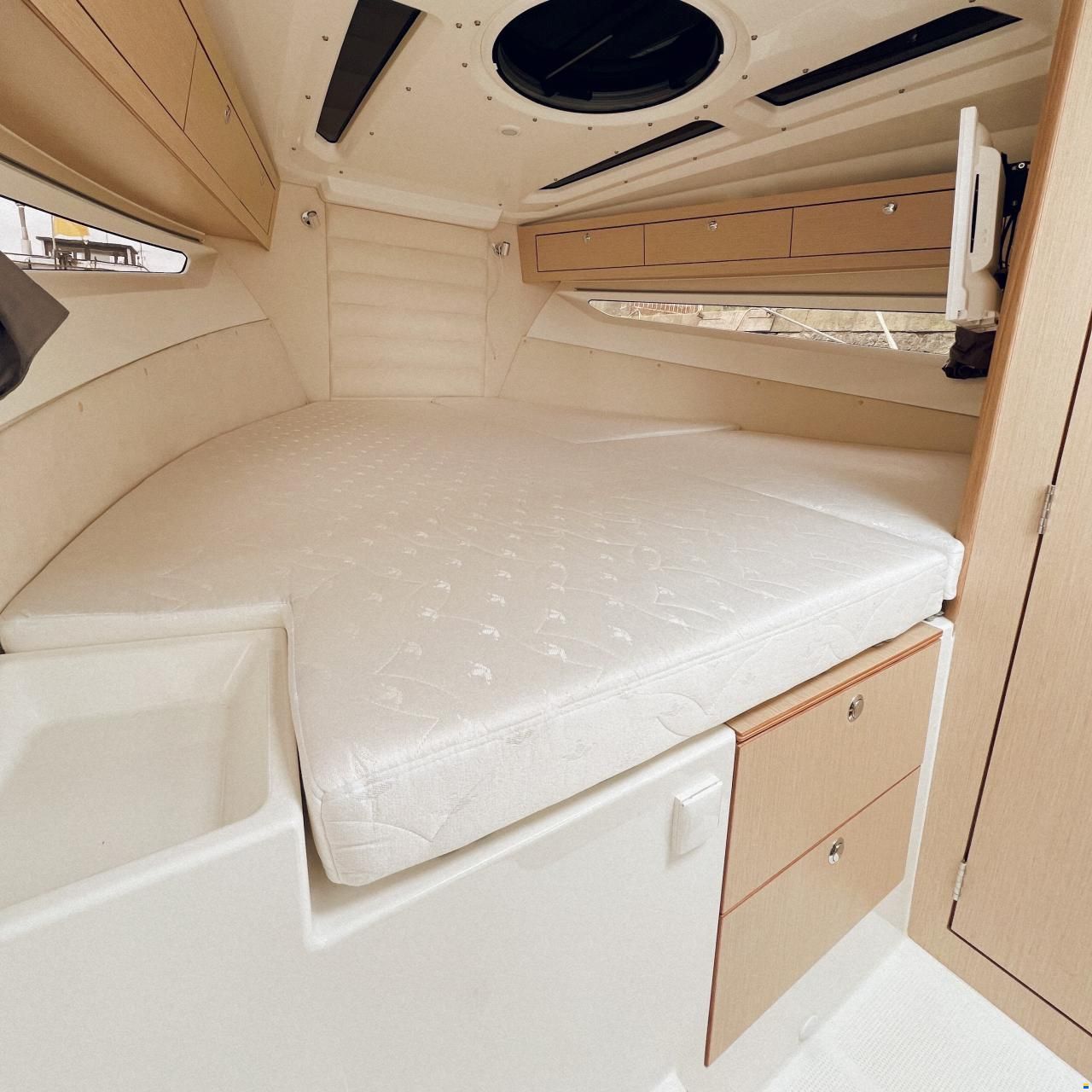 Parker 800 Cruiser