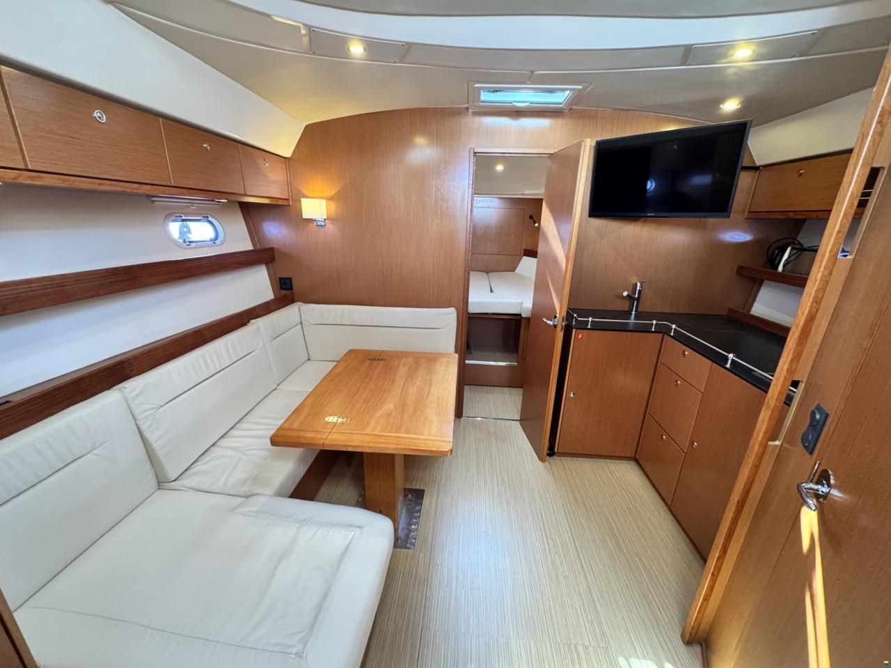 Bavaria Sport 38 Open