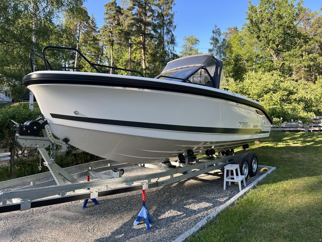 Ryds 735 VI