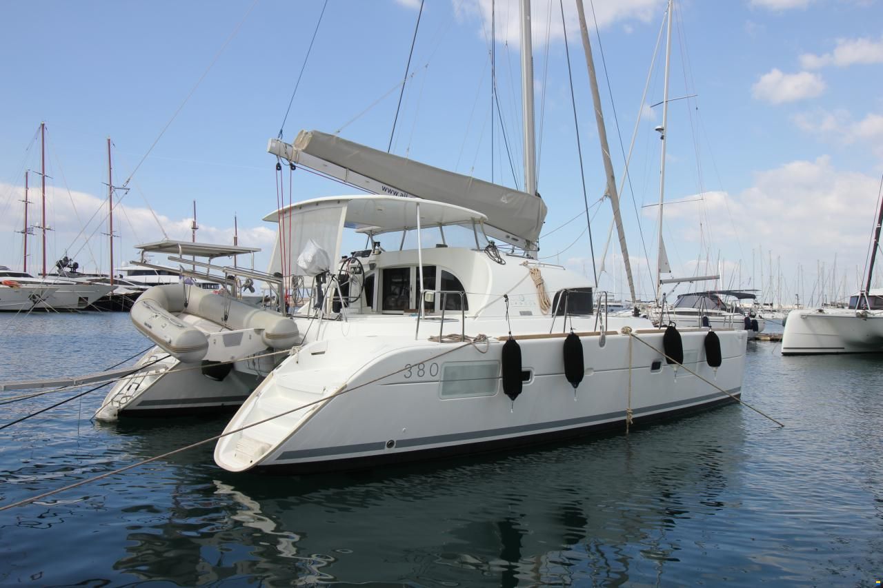 Lagoon 380 S2