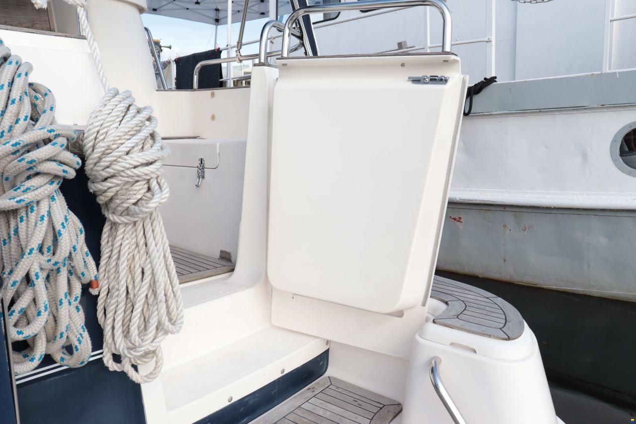 Nimbus Trawler 37