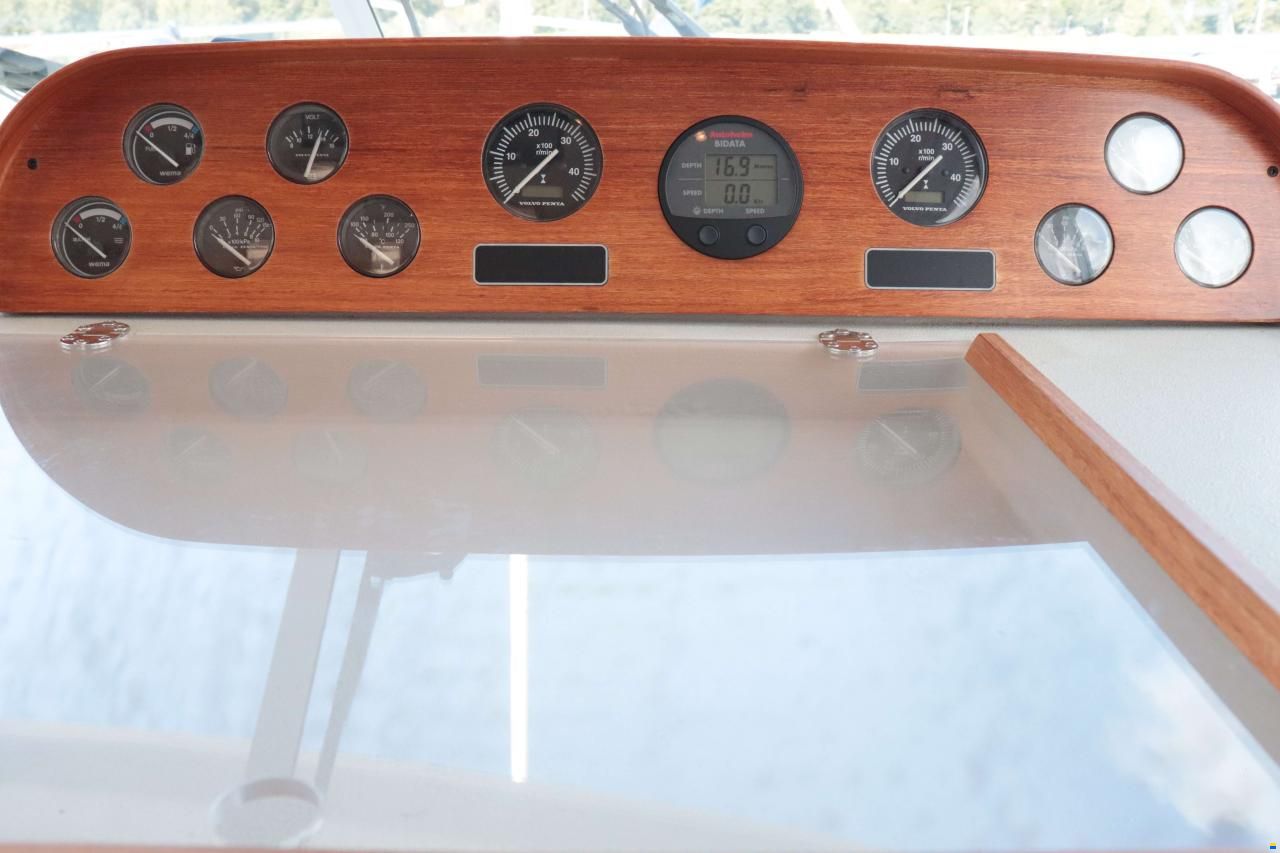 Nimbus Trawler 37
