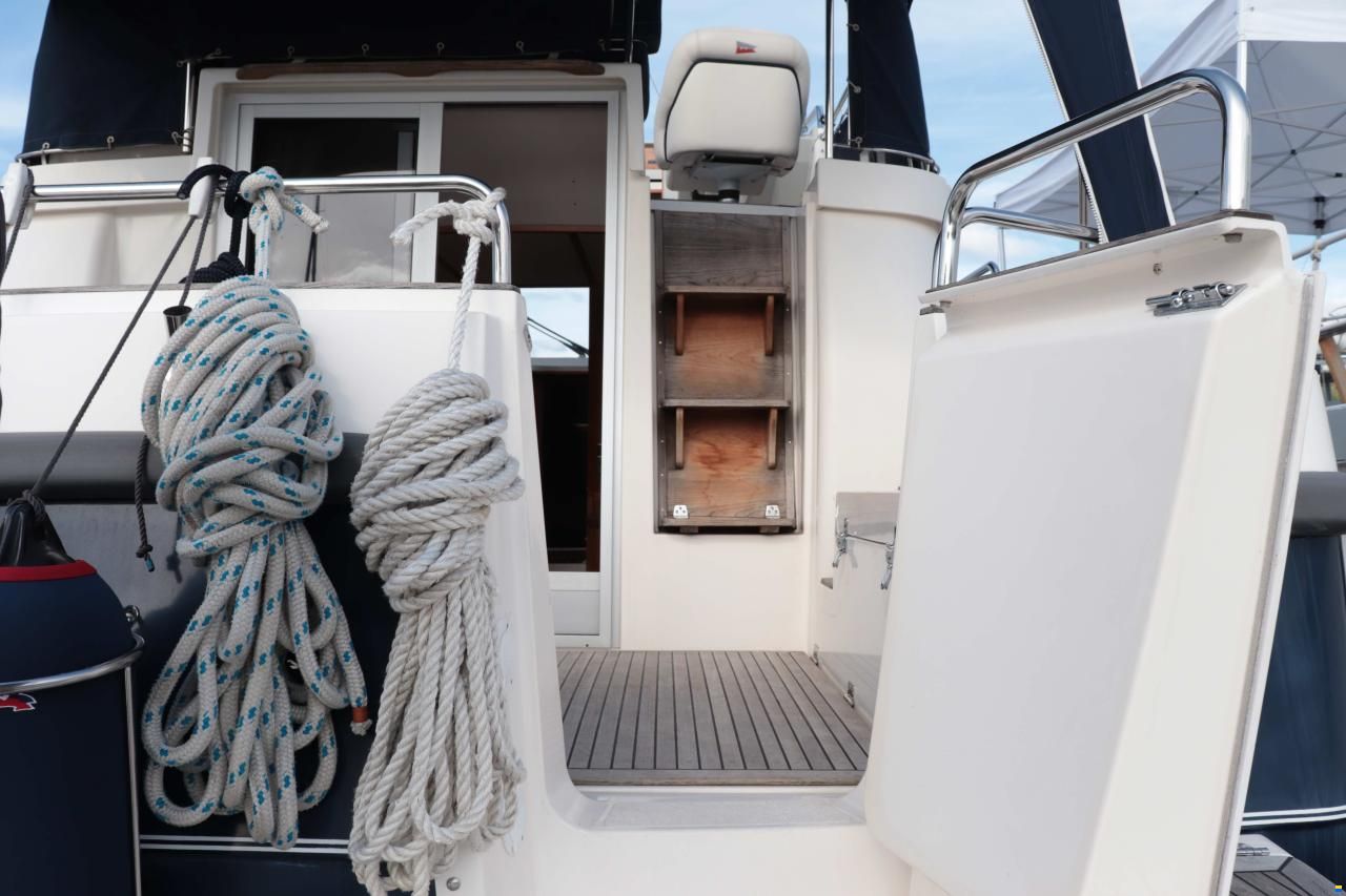 Nimbus Trawler 37
