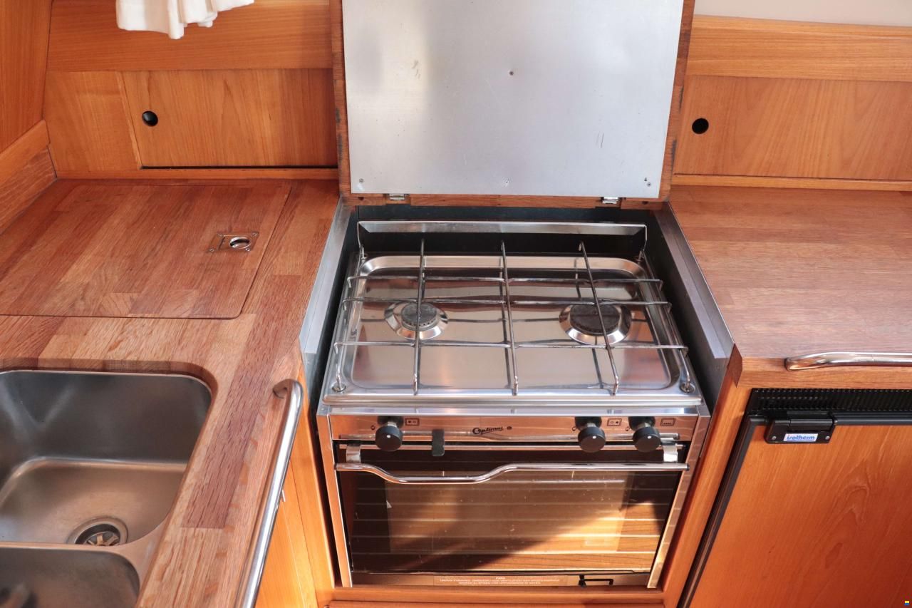 Nimbus Trawler 37
