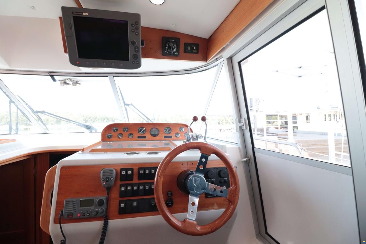 Nimbus Trawler 37
