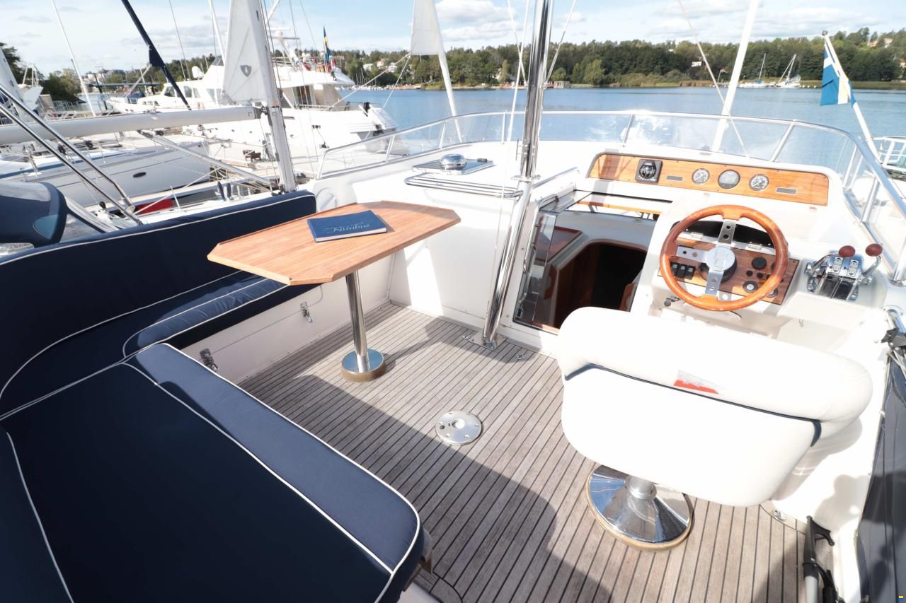 Nimbus Trawler 37