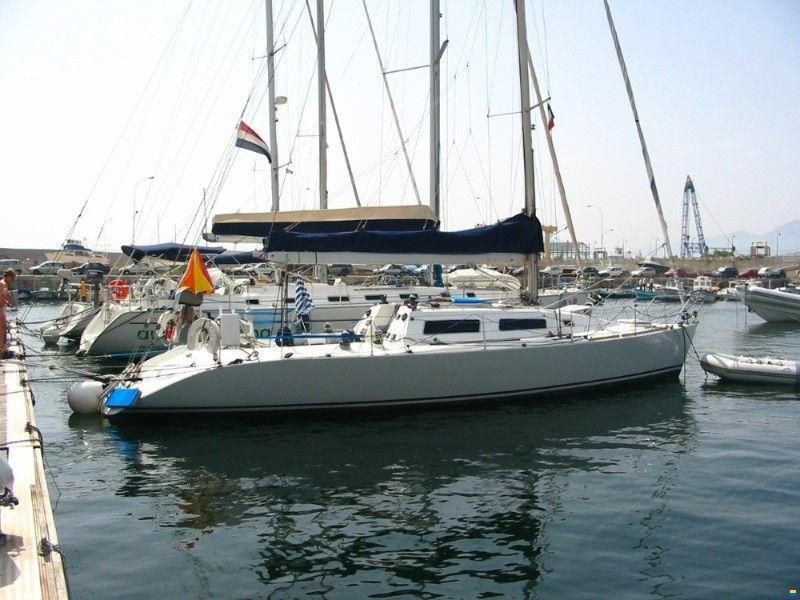 Helmsman 42 - RAINBOW
