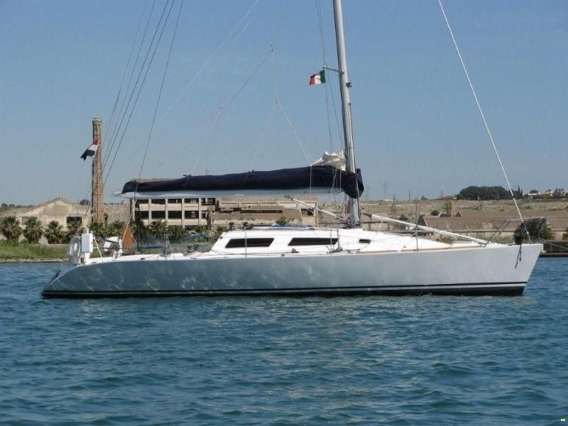 Helmsman 42 - RAINBOW