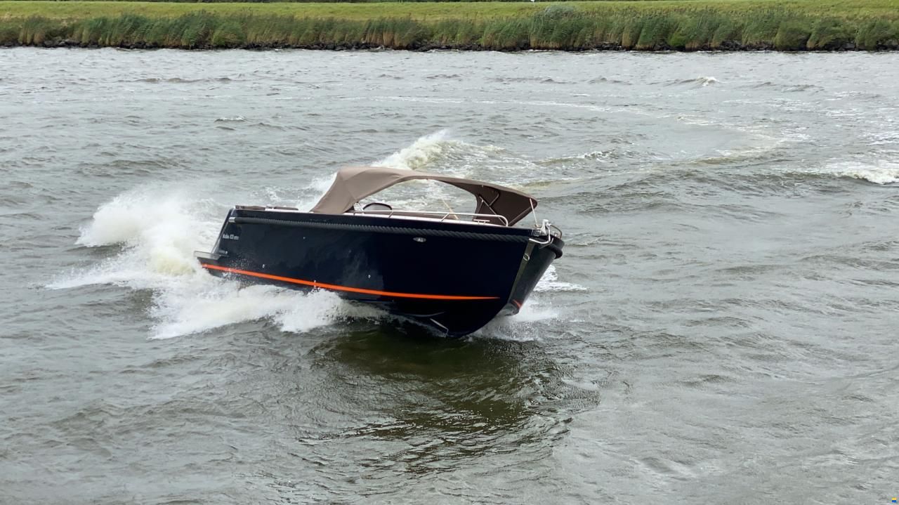 Maxima 820 Retro