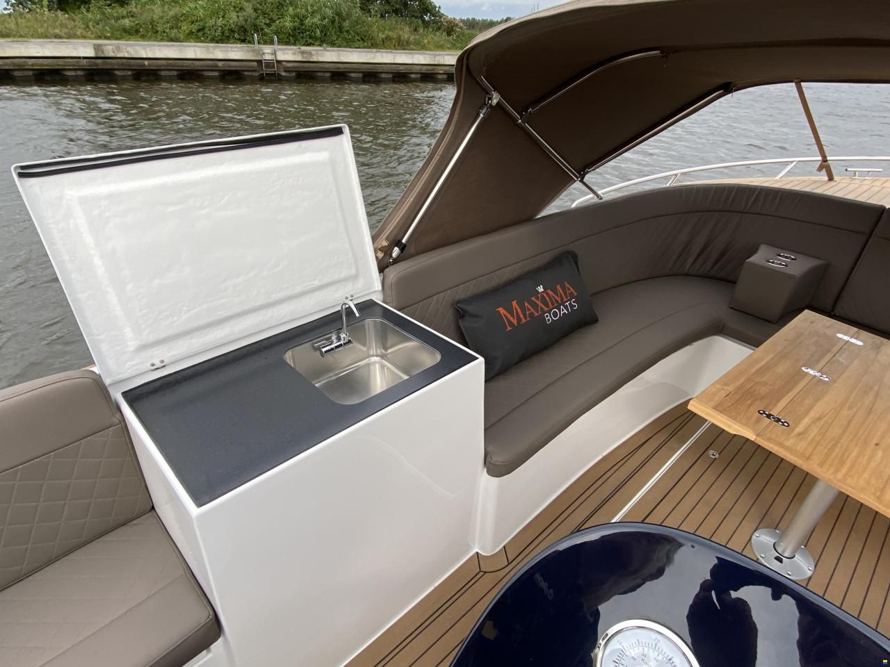 Maxima 820 Retro