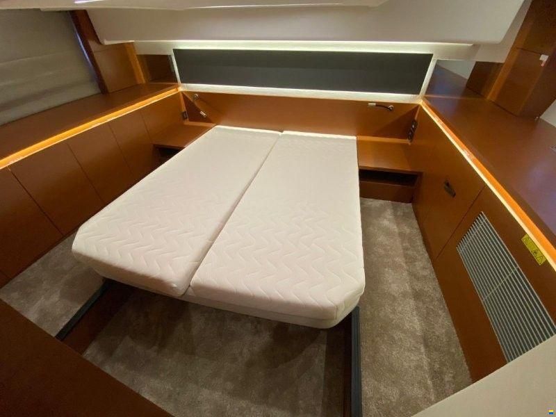 Jeanneau Prestige 420