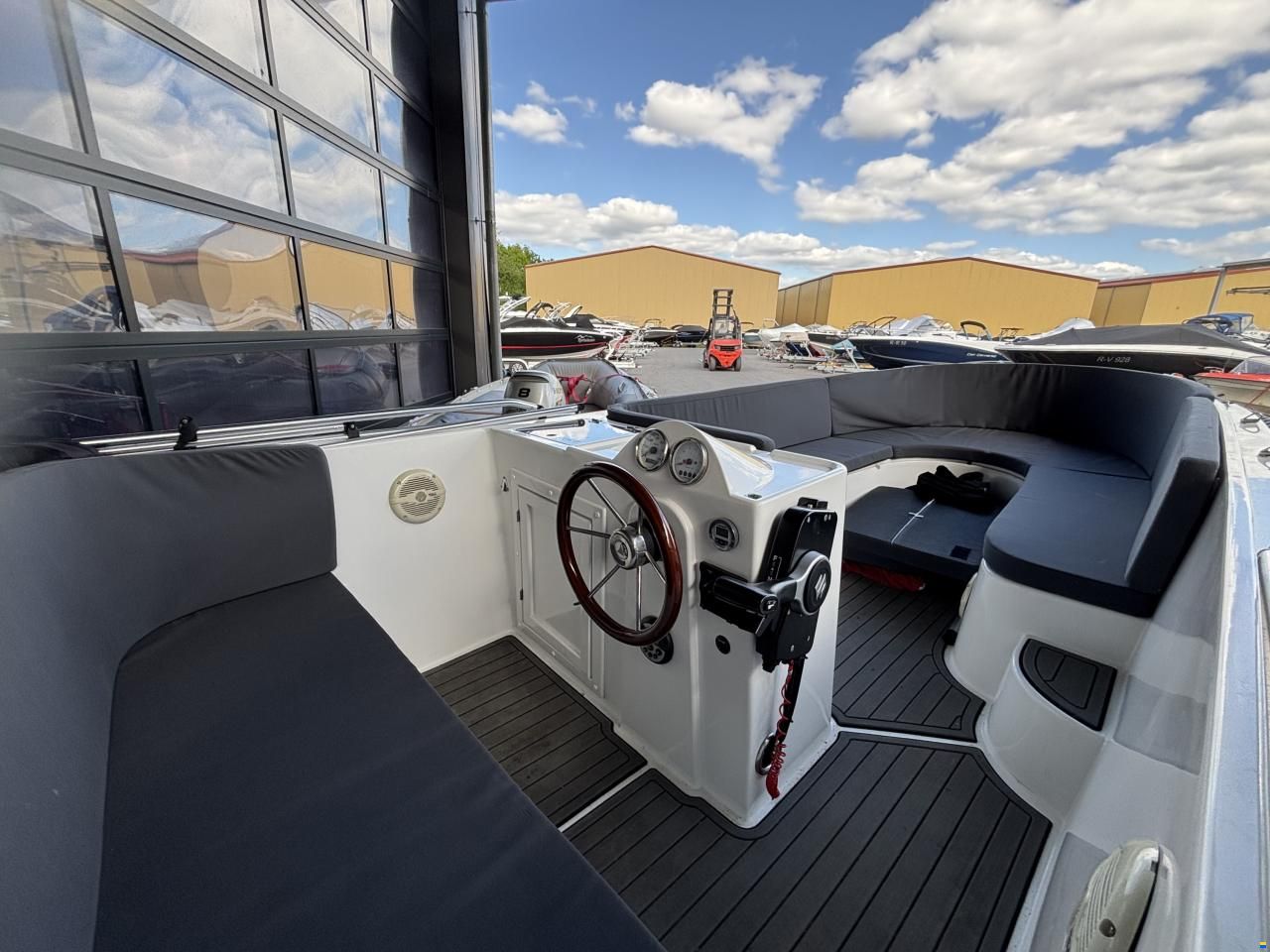 Boatbuilding Motor Yacht Icon 475 IS
