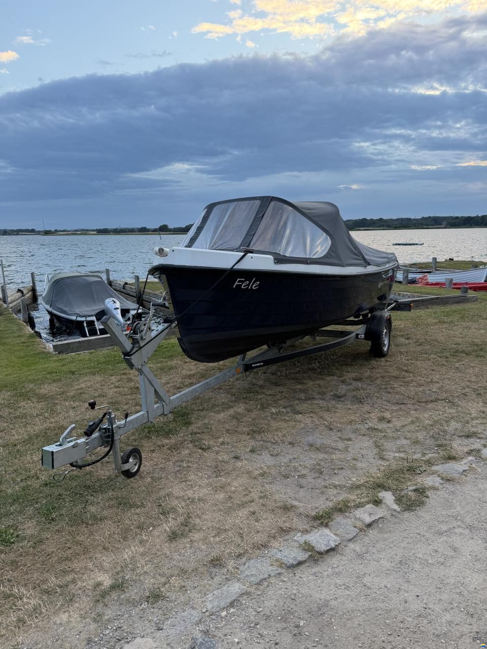 Corsiva COASTLINER 474 Console