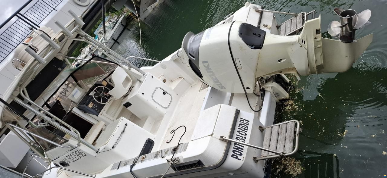 Bayliner TROPHY 2502
