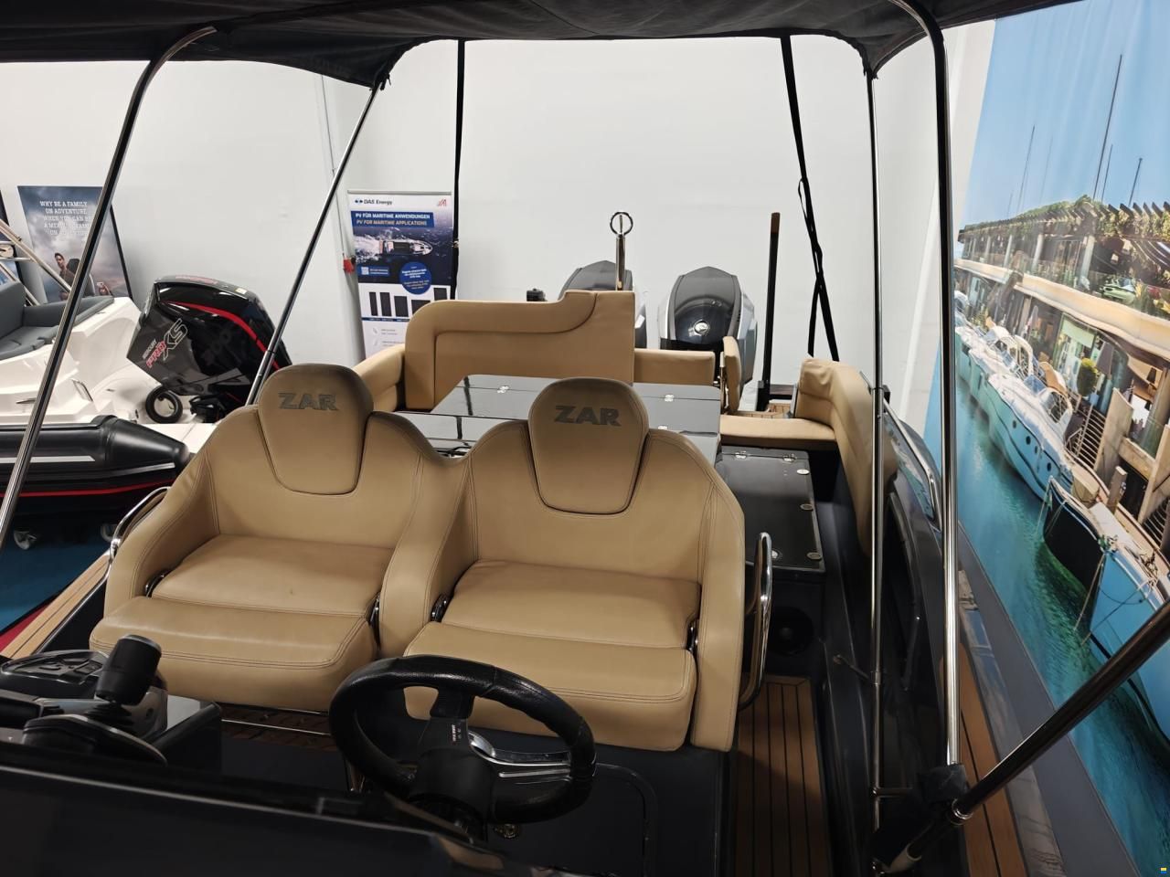 ZAR Formenti ZAR 95SL mit 2x300 Evinrude