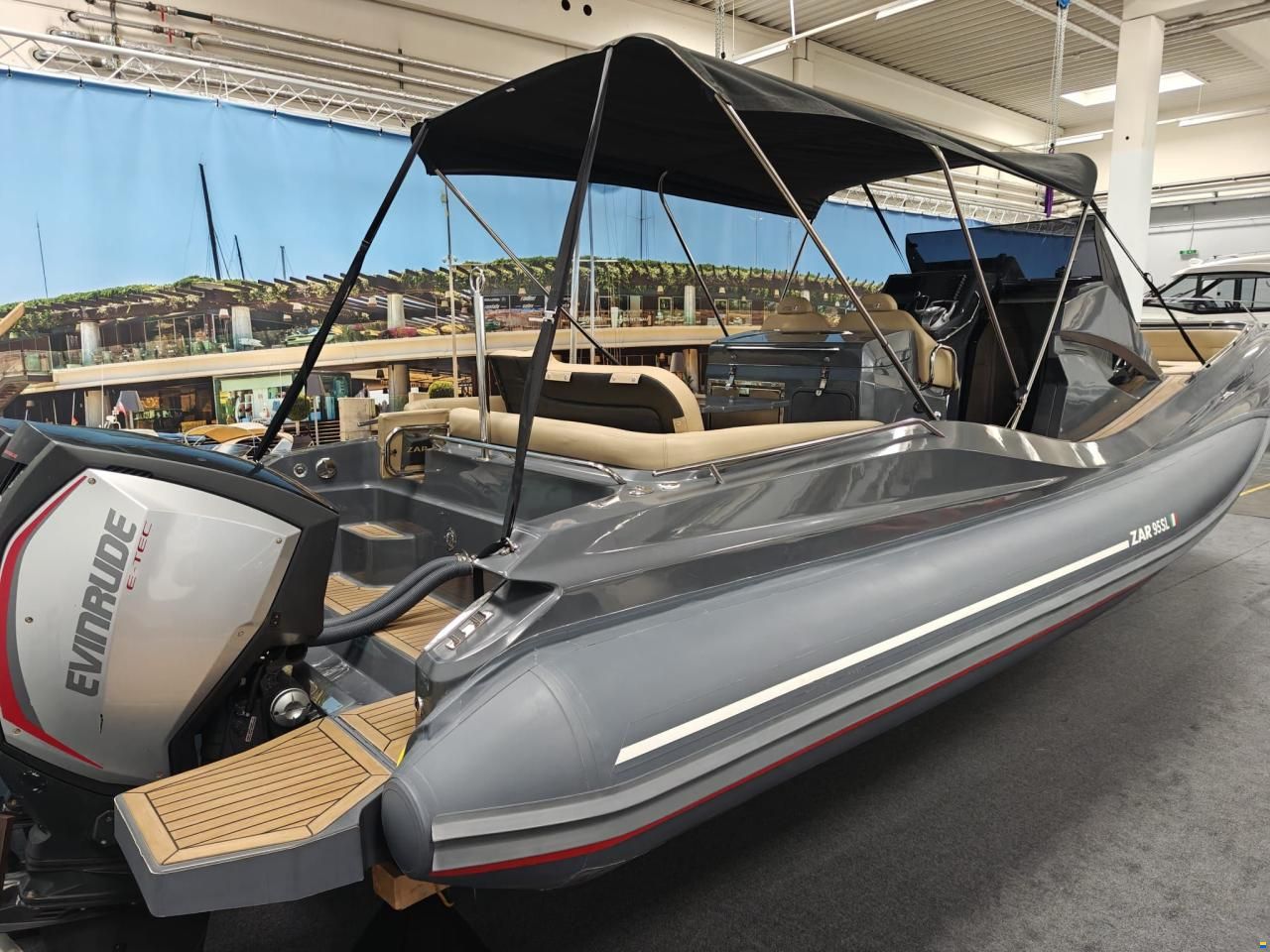 ZAR Formenti ZAR 95SL mit 2x300 Evinrude