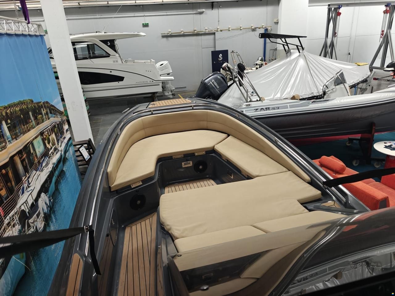ZAR Formenti ZAR 95SL mit 2x300 Evinrude
