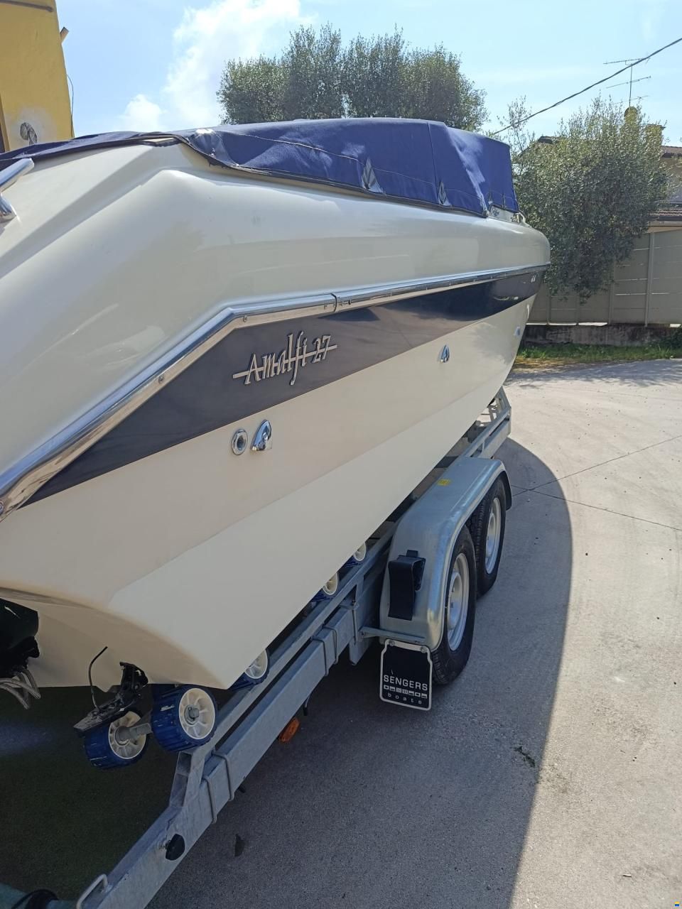 Tony Giugliano Amalfi 27
