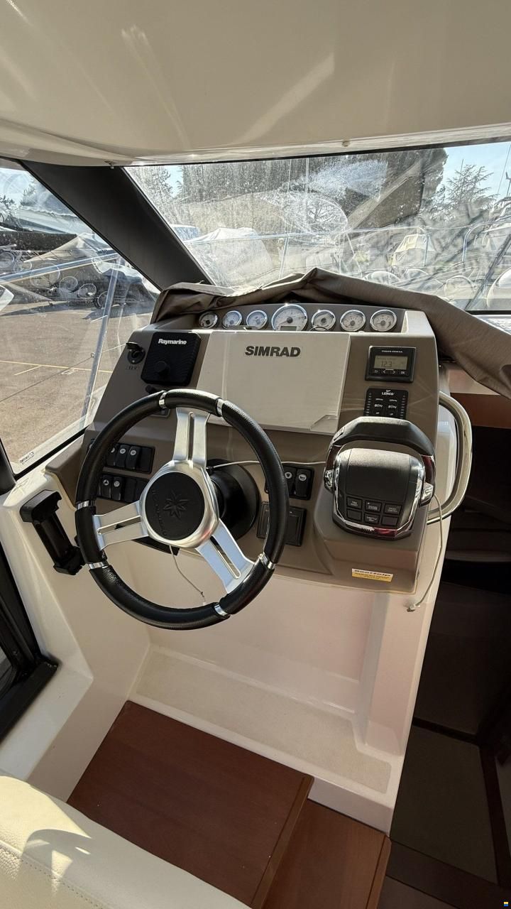 Jeanneau NC9