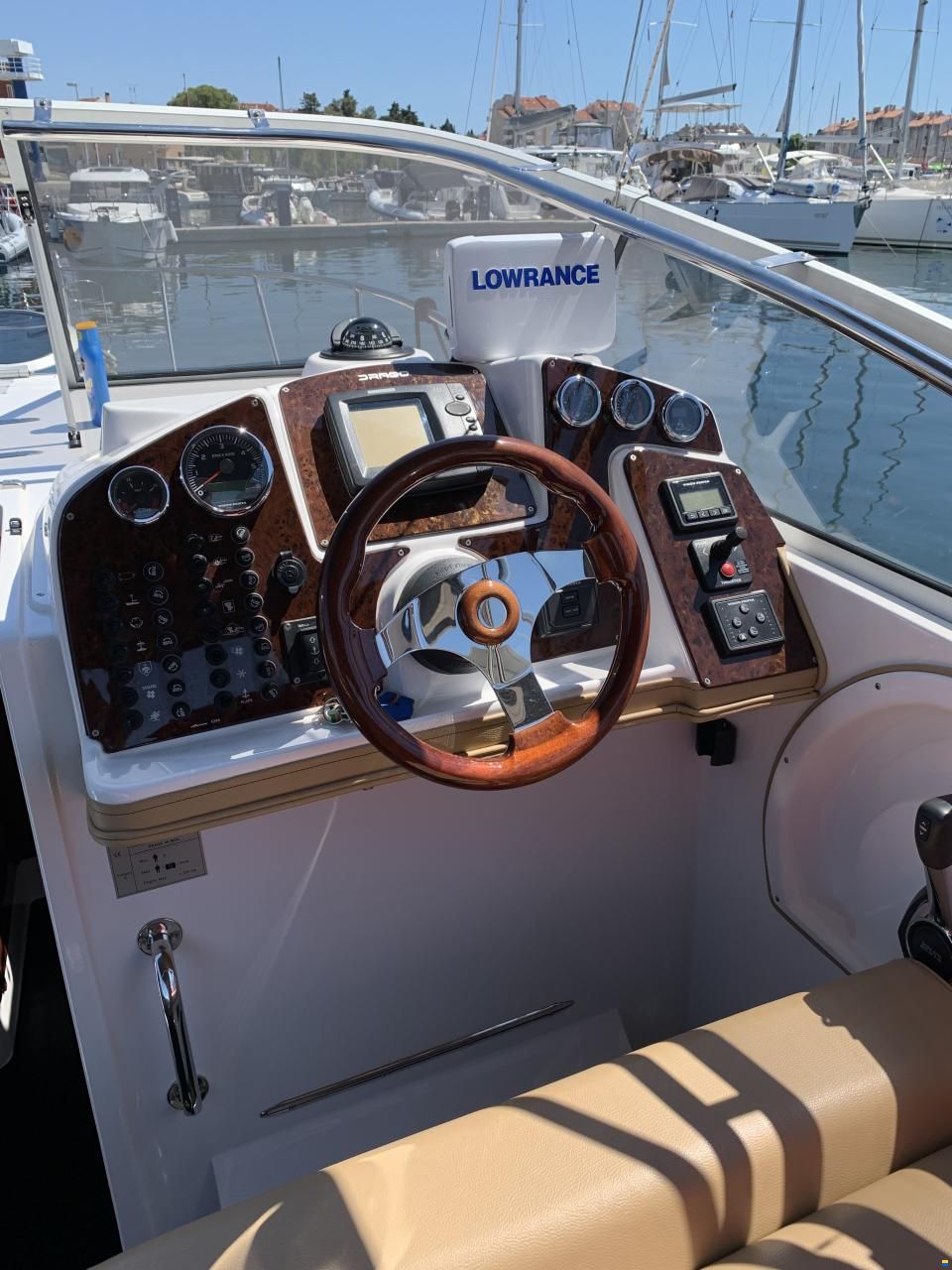 &Ouml;chsner Yachtline 29