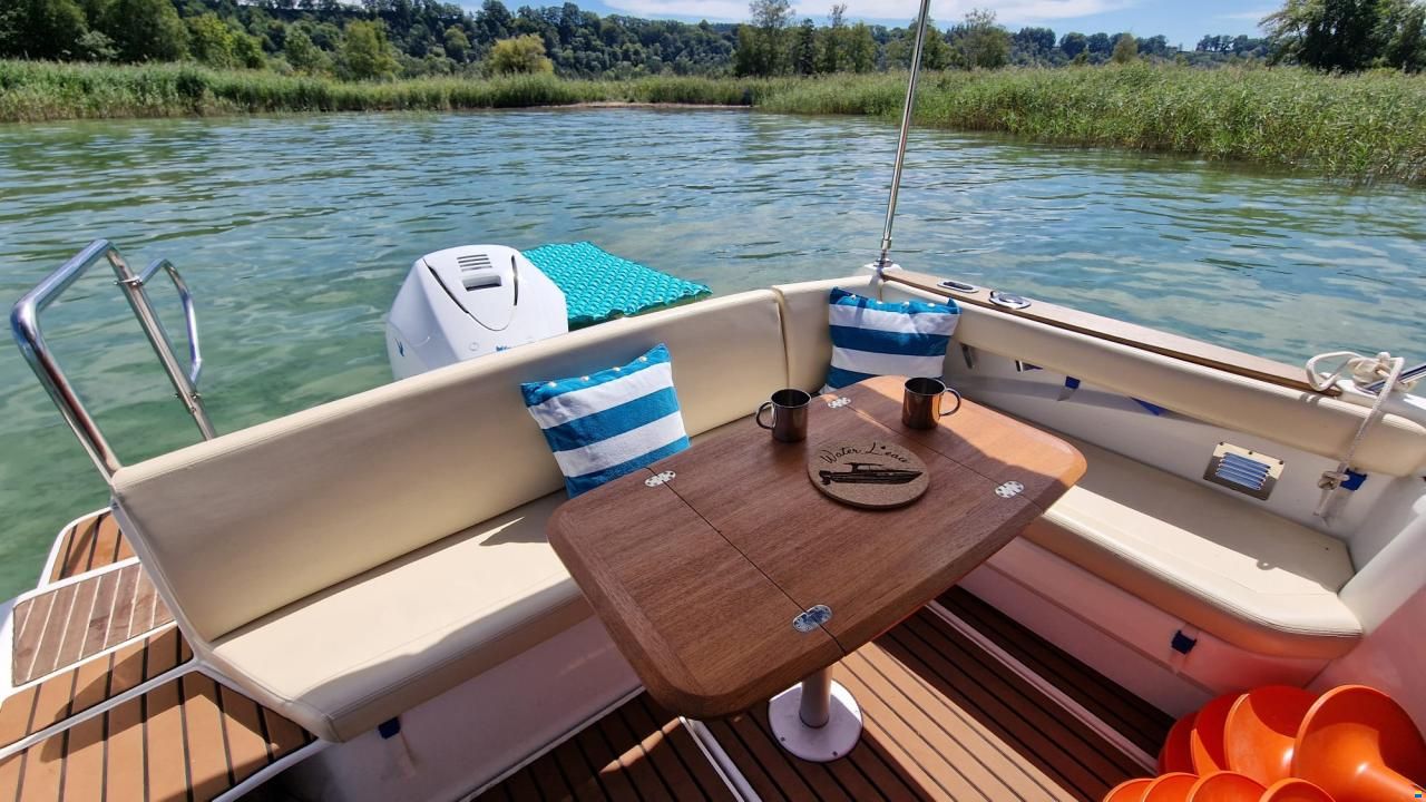 Beneteau Antares 880