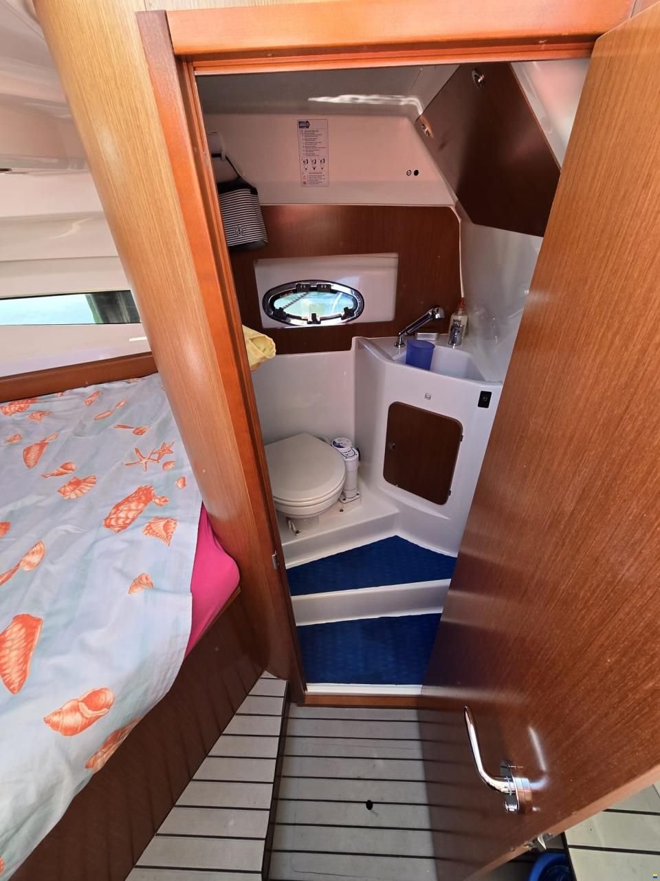 Beneteau Antares 880