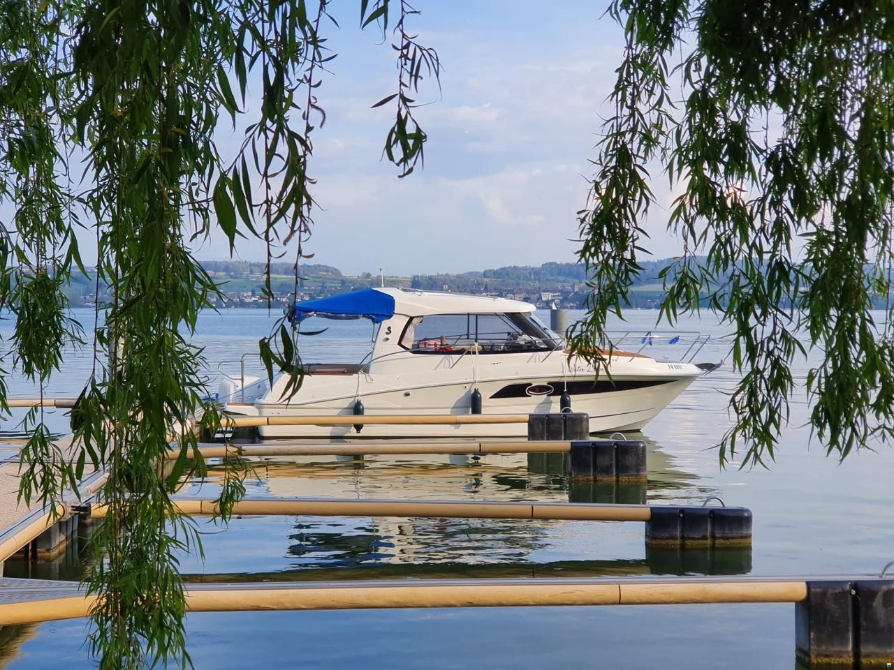 Beneteau Antares 880