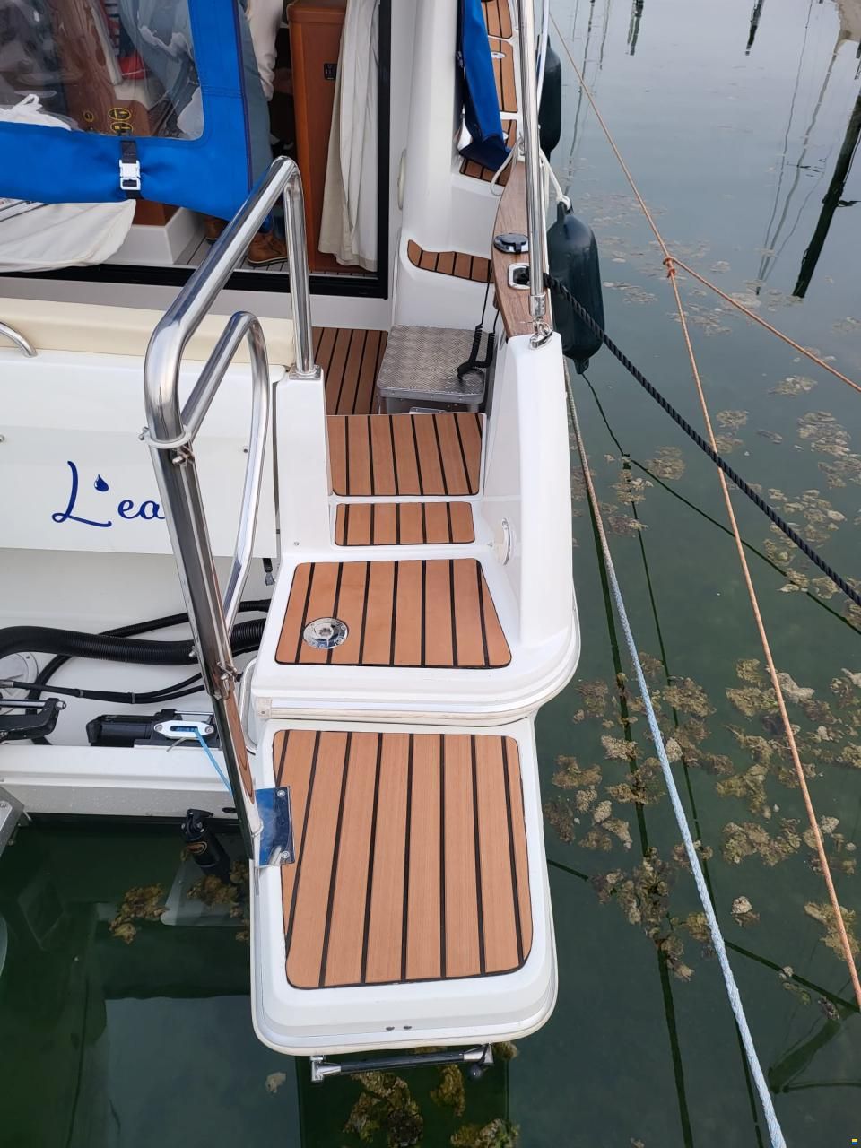 Beneteau Antares 880