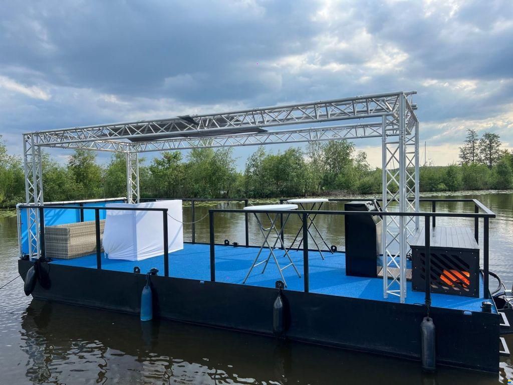 Staal Pontoon