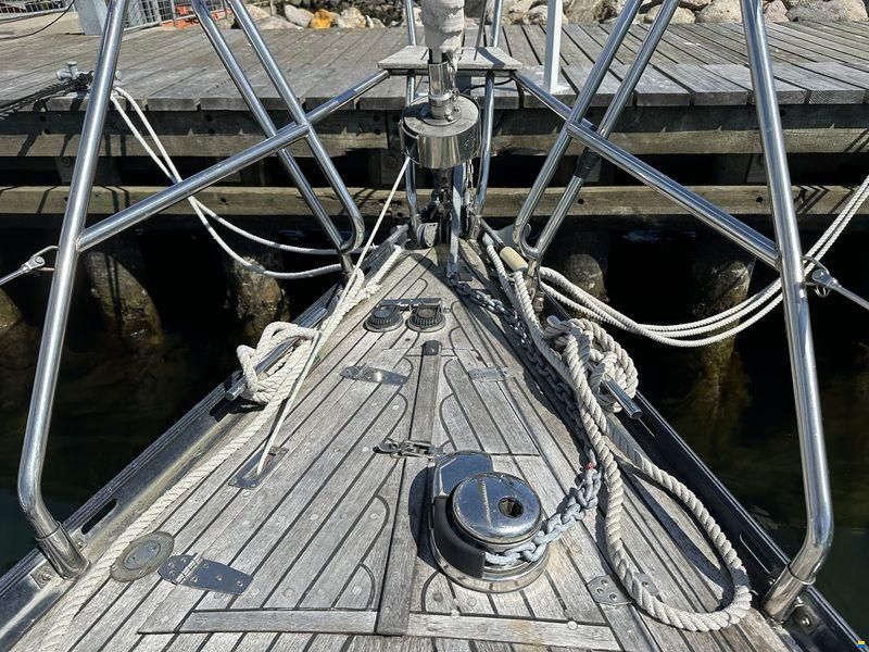 HELMSMAN 35