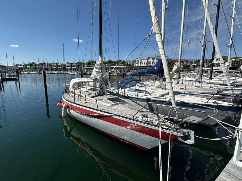 HELMSMAN 35