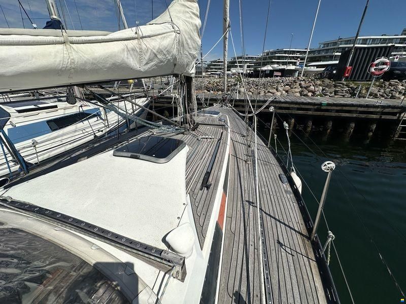 HELMSMAN 35