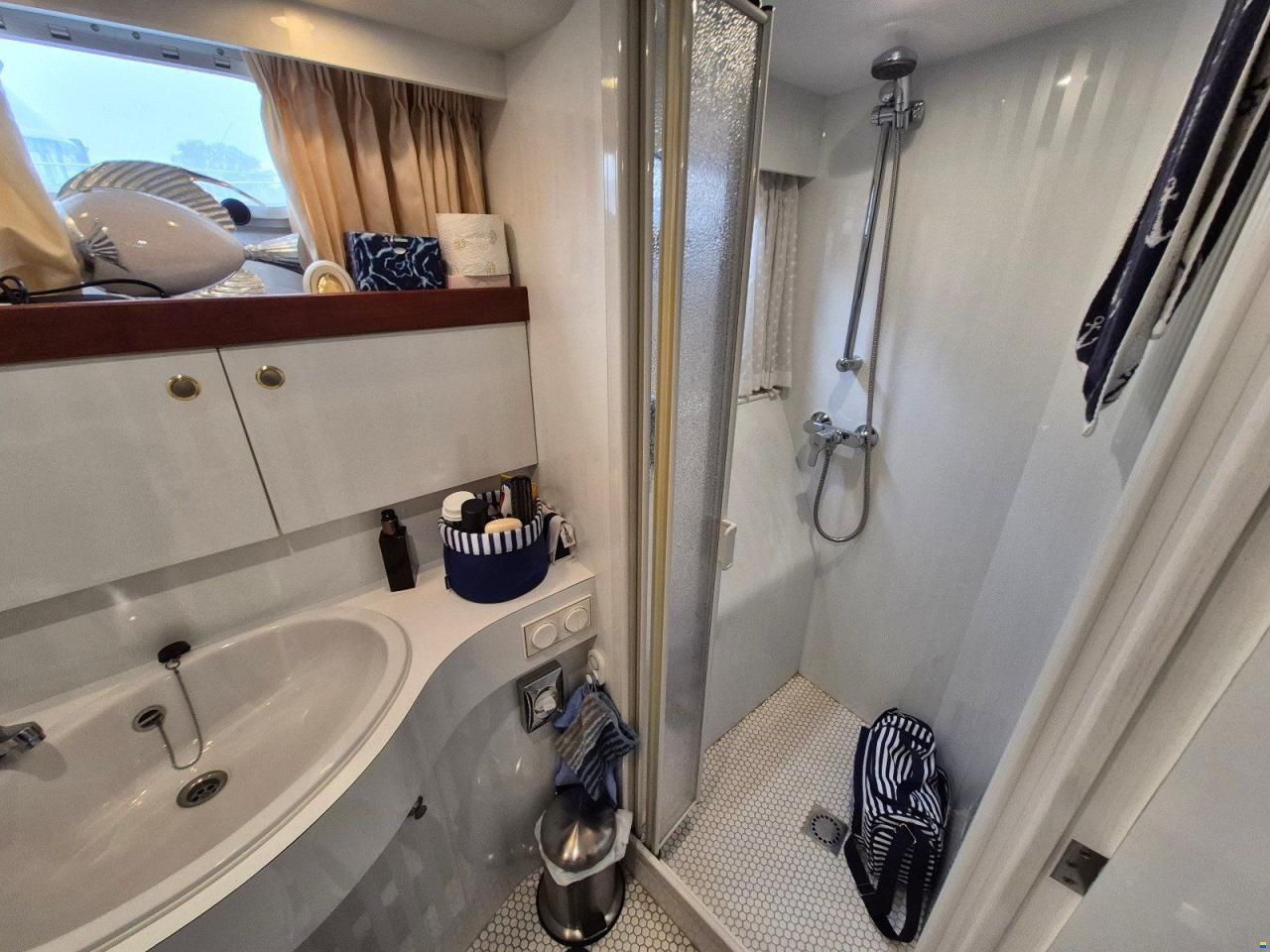 Neptunus 129 EXPRESS