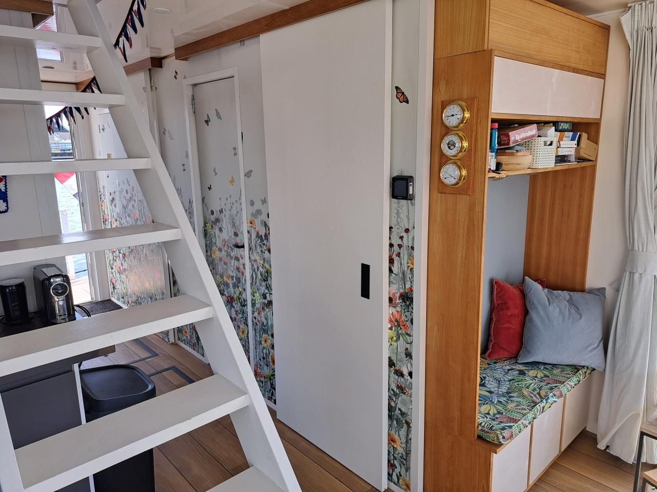 DL-Boats Houseboat