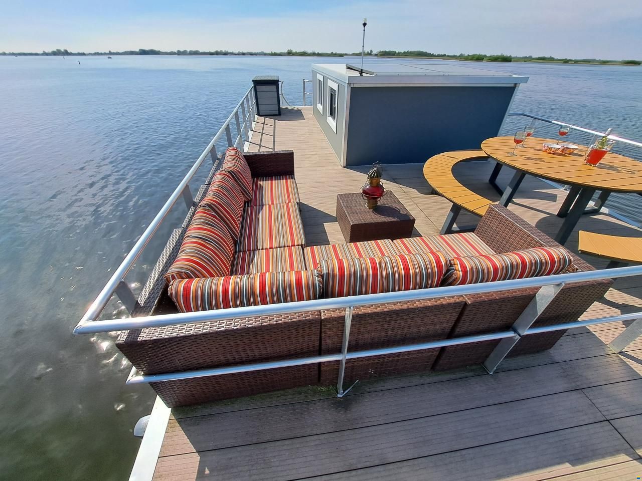 DL-Boats Houseboat