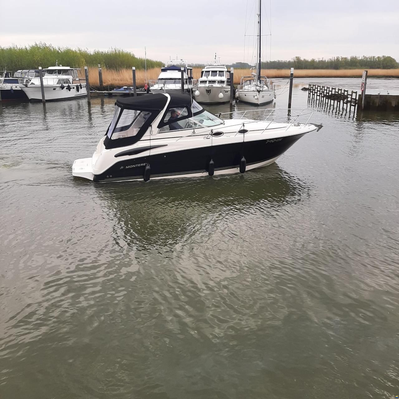 Monterey 282 Cruiser