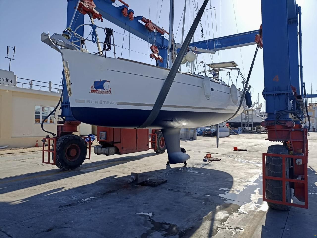Beneteau Oceanis 37