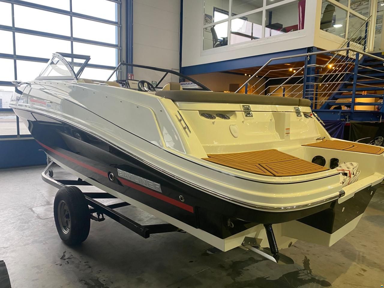 Bayliner VR6COB
