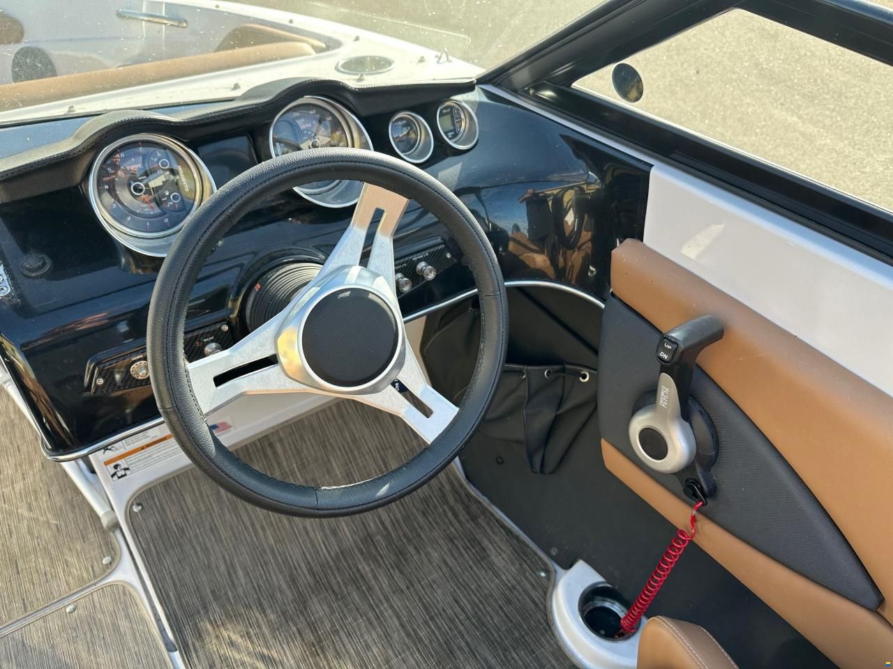 Glastron GT 200 &ndash; Med Yamaha 200 HK &ndash; Kl