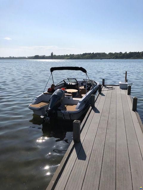 Glastron GT 200 &ndash; Med Yamaha 200 HK &ndash; Kl
