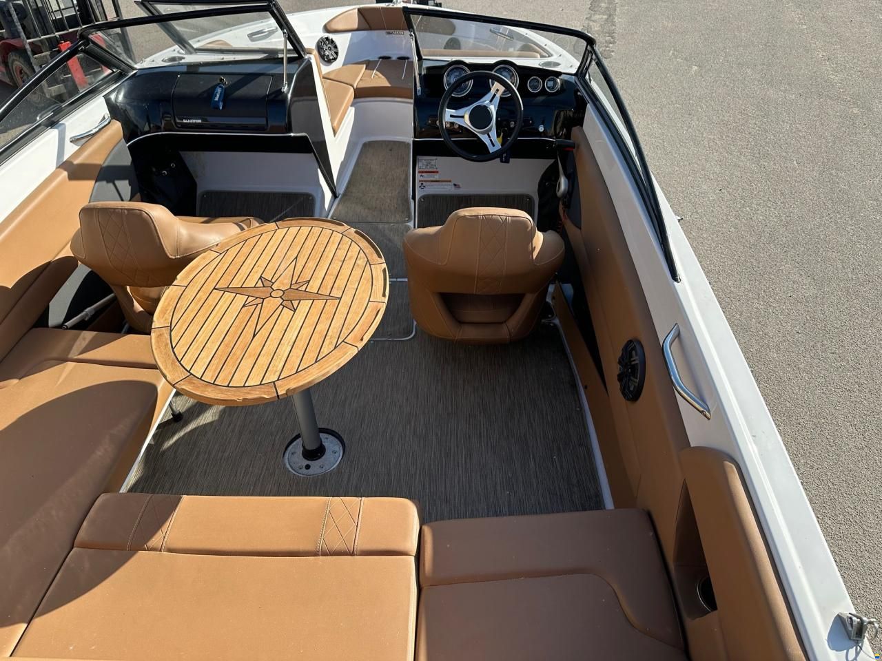 Glastron GT 200 &ndash; Med Yamaha 200 HK &ndash; Kl