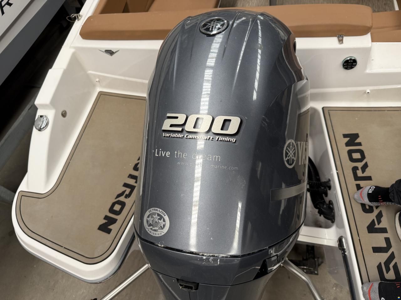 Glastron GT 200 &ndash; Med Yamaha 200 HK &ndash; Kl