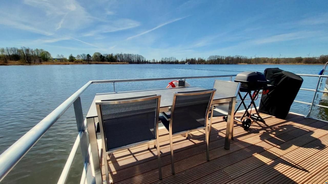 Exklusive Ferienwohnung auf dem Wasser