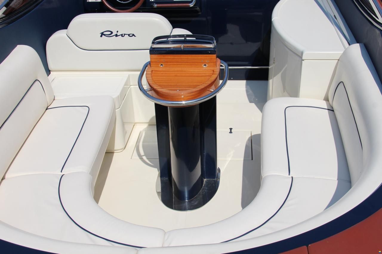 Riva AQUARIVA 33