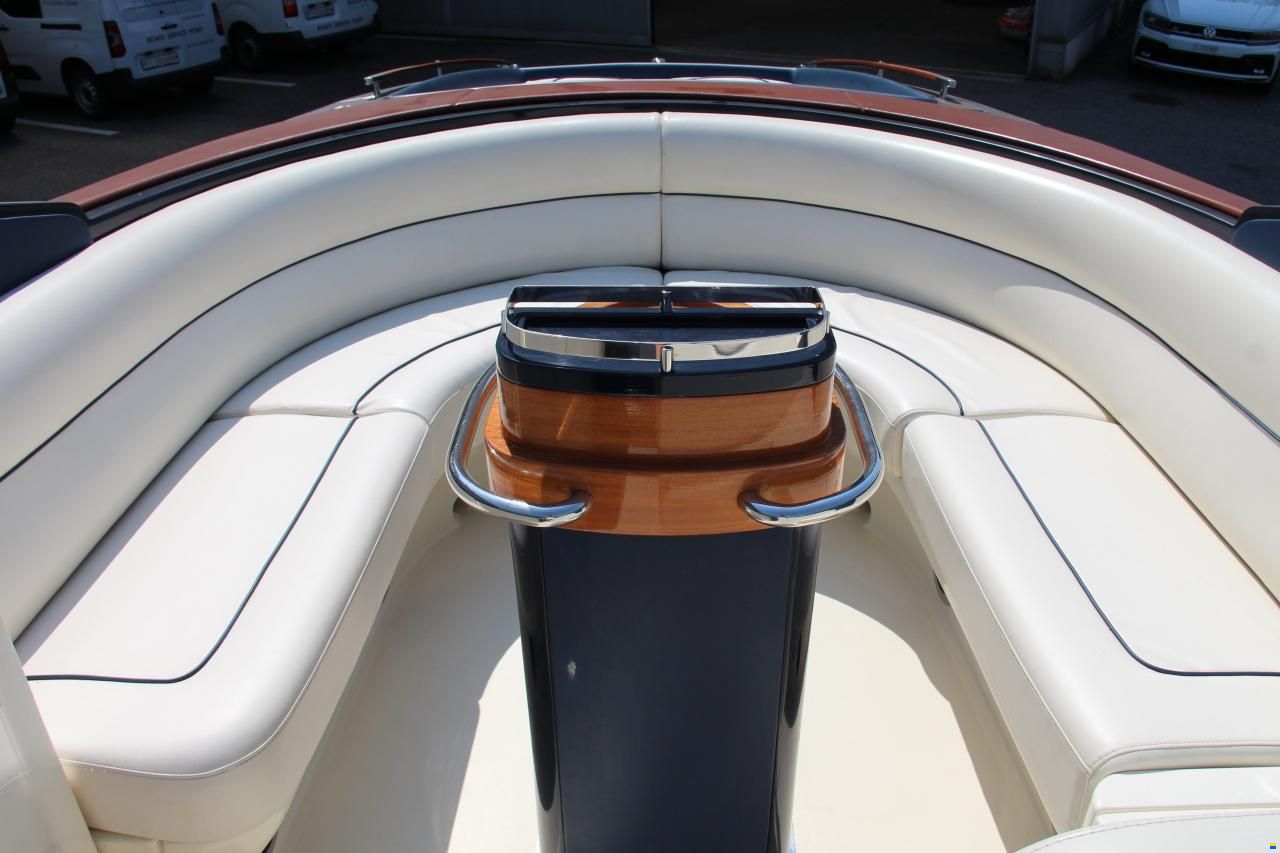 Riva AQUARIVA 33